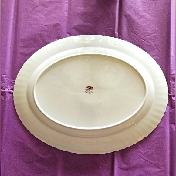 "Sweet Violets" 15" Oval Serving Platter by Royal Albert. - Picture 3 of 5
